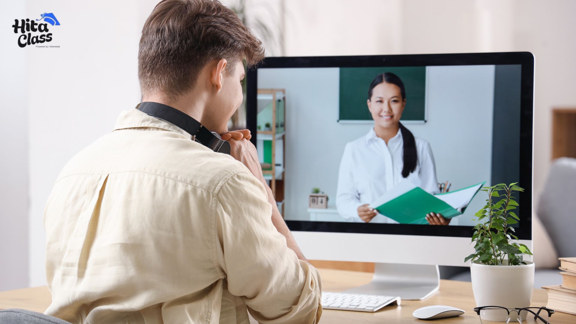 You are currently viewing Belajar Inggris Online Hitaclass: Solusi Praktis untuk Kuasai Bahasa Inggris dari Ru