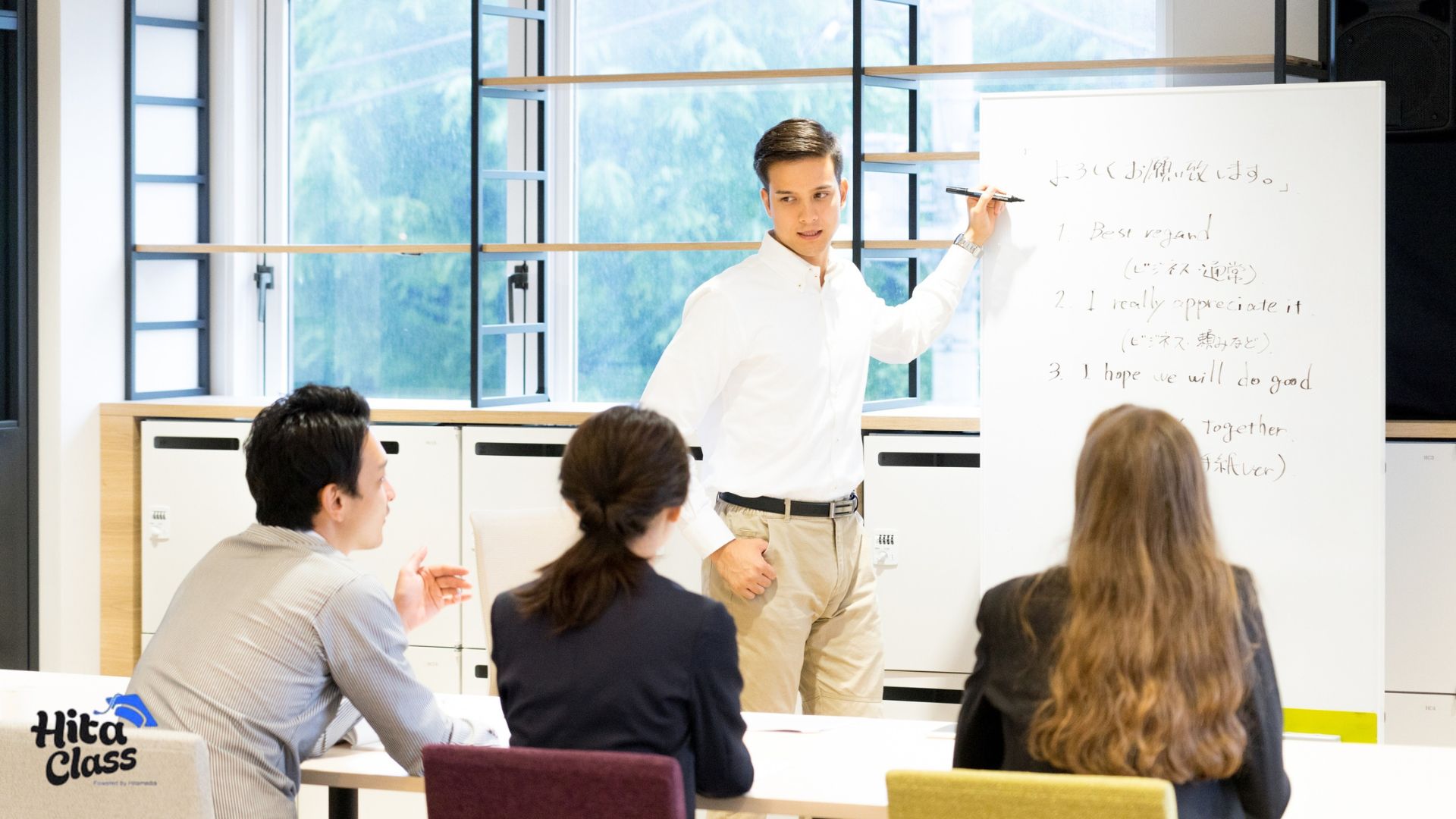 You are currently viewing Belajar Bahasa Inggris Pronoun: Panduan Mudah untuk Pemula