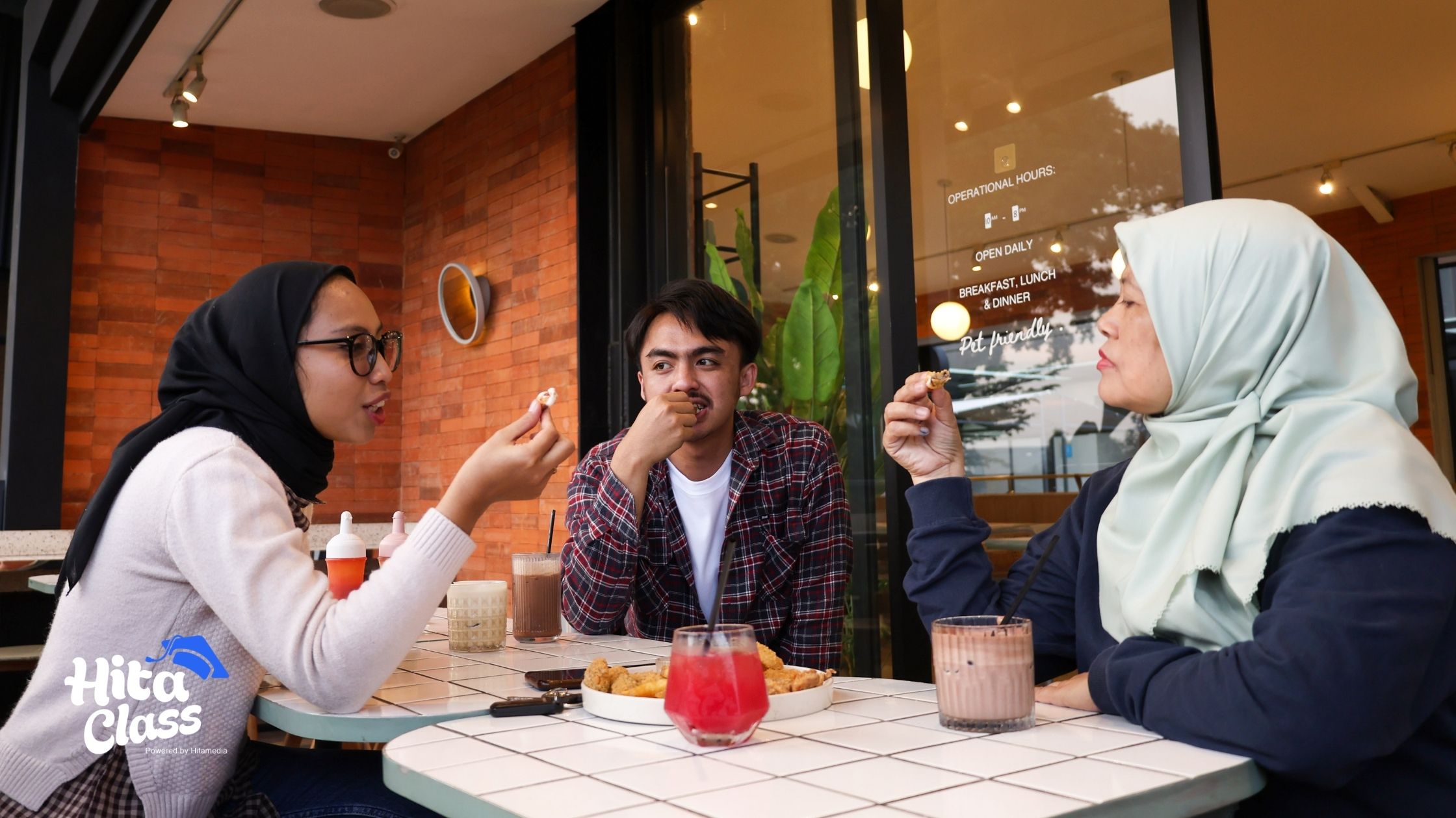 Mengajarkan Bahasa Inggris